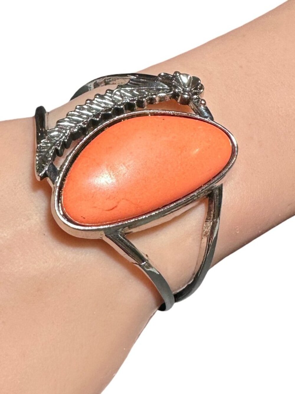 Navajo Style Cuff Bracelet Silver Tone Orange Center Feather Leaf Accent Womens